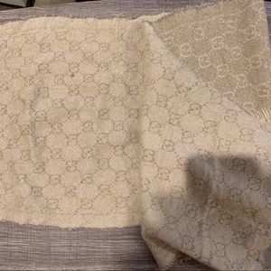 Gucci wool scarf
